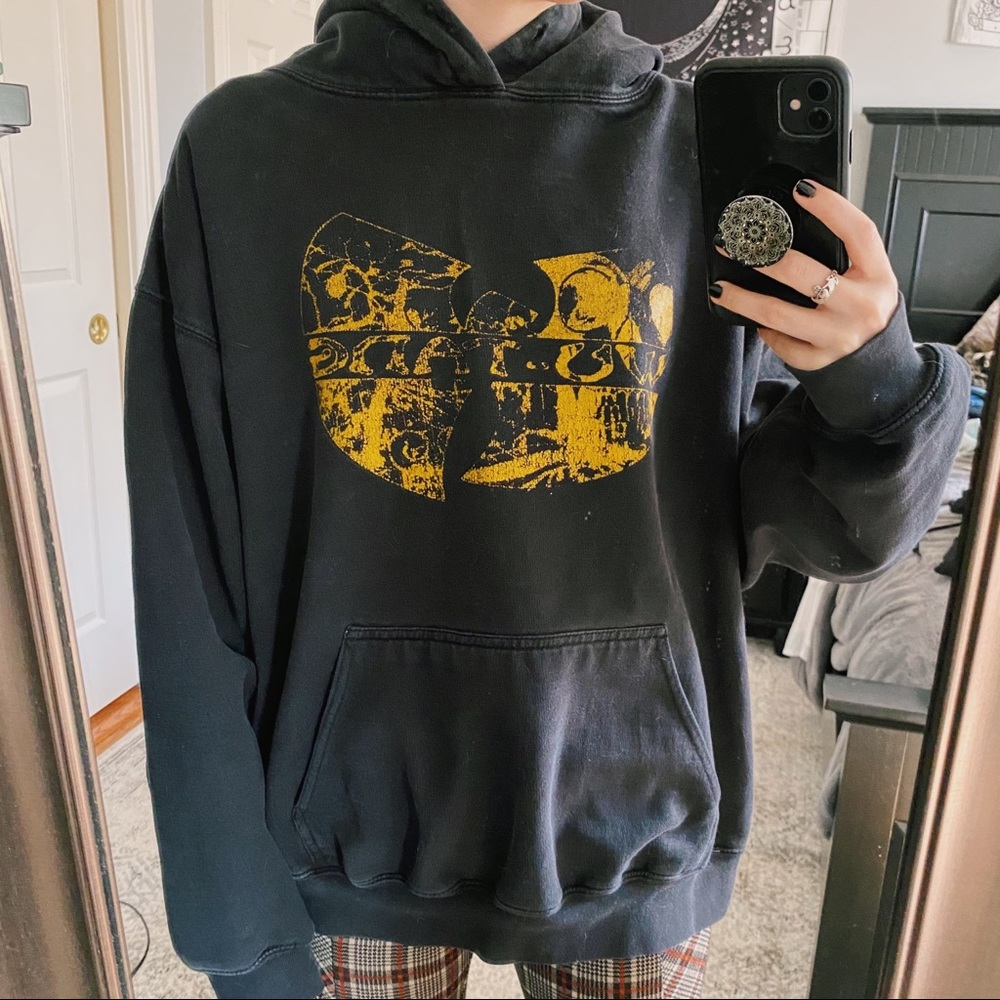 Men’s Black and Yellow Faded Wu Tang Hoodie
